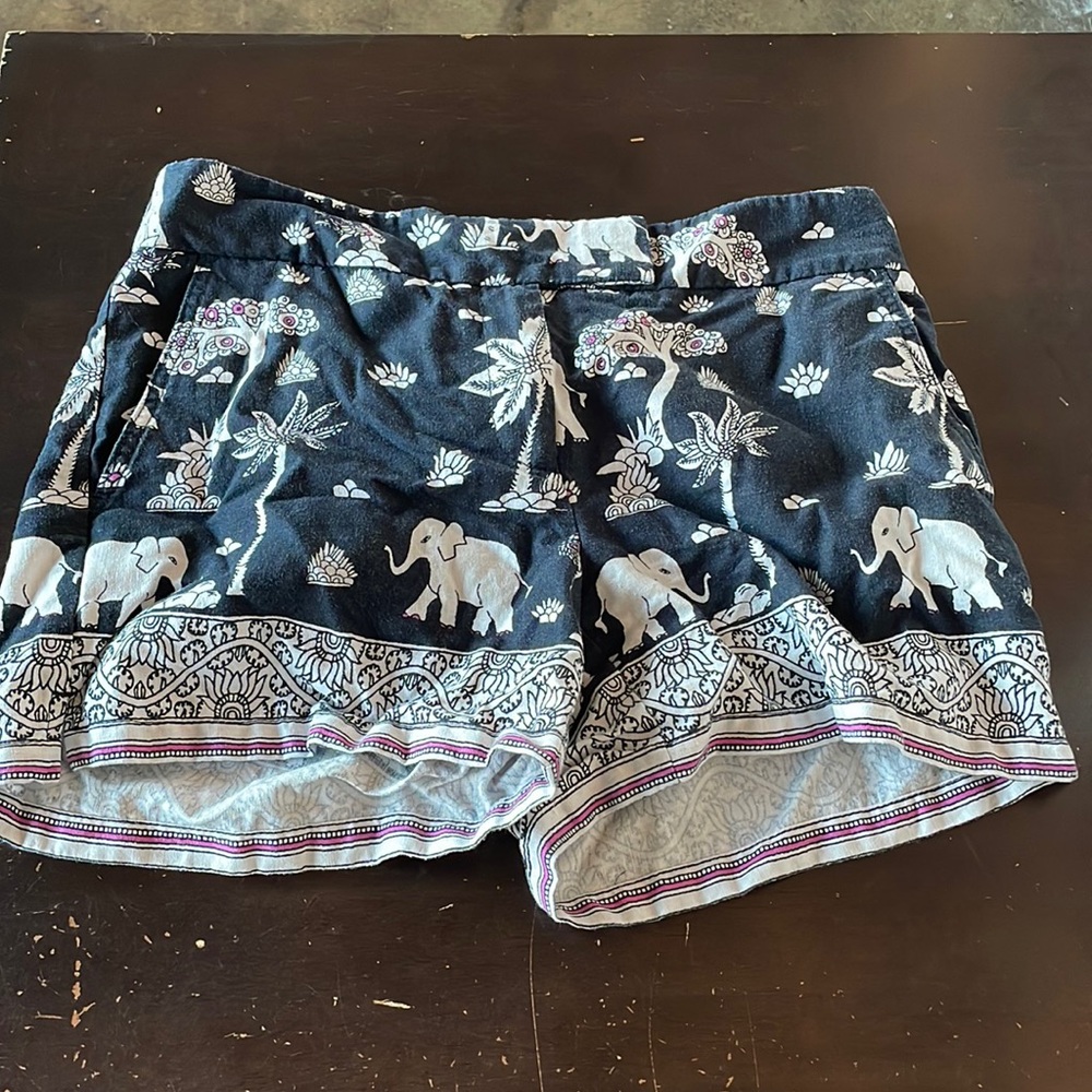 Ann Taylor Loft shorts. Gently worn, size 6, runs a little big